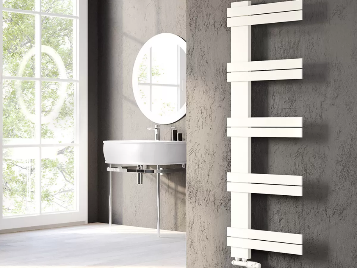 Uscător de prosoape decorativ LOJIMAX, colecția KAUNOS LINE Lățime 500 mm. Înălțime 450 mm. negru mat