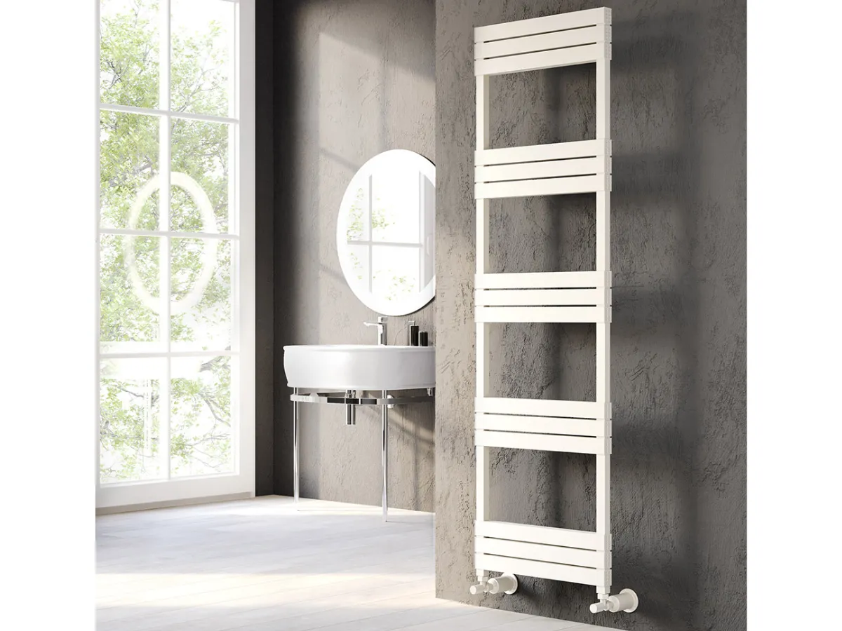 Uscător de prosoape decorativ LOJIMAX, colecția ELEGANT Lățime 600 mm. Înălțime 1700 mm. negru mat