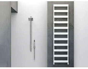 Uscător de prosoape de design CARISA, colecția NINOVA BATH, 810x500 mm, ALB