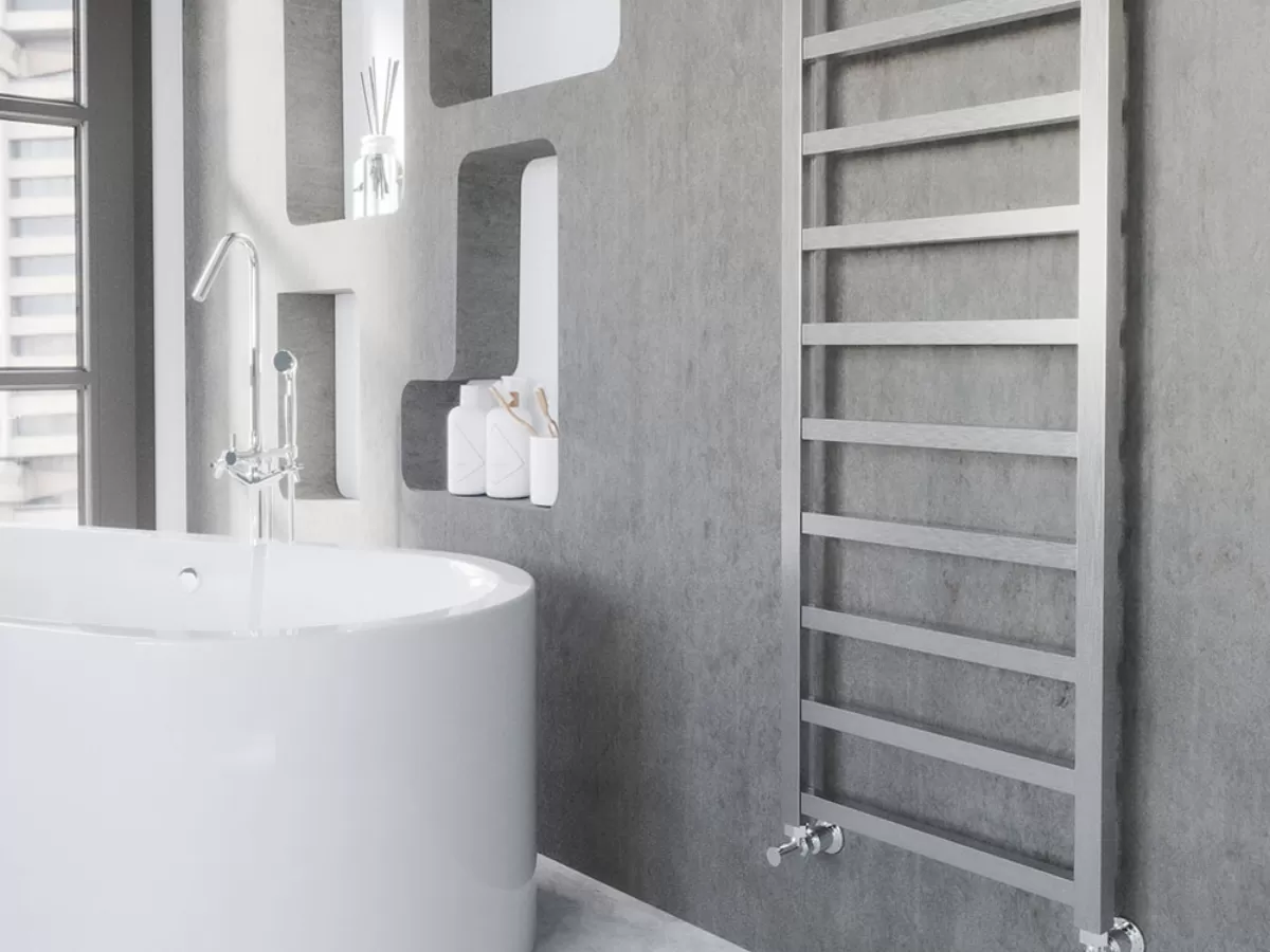 Uscător de prosoape decorativ LOJIMAX, colecția PERLA LINE Lățime 400 mm. Înălțime 720 mm. alb mat