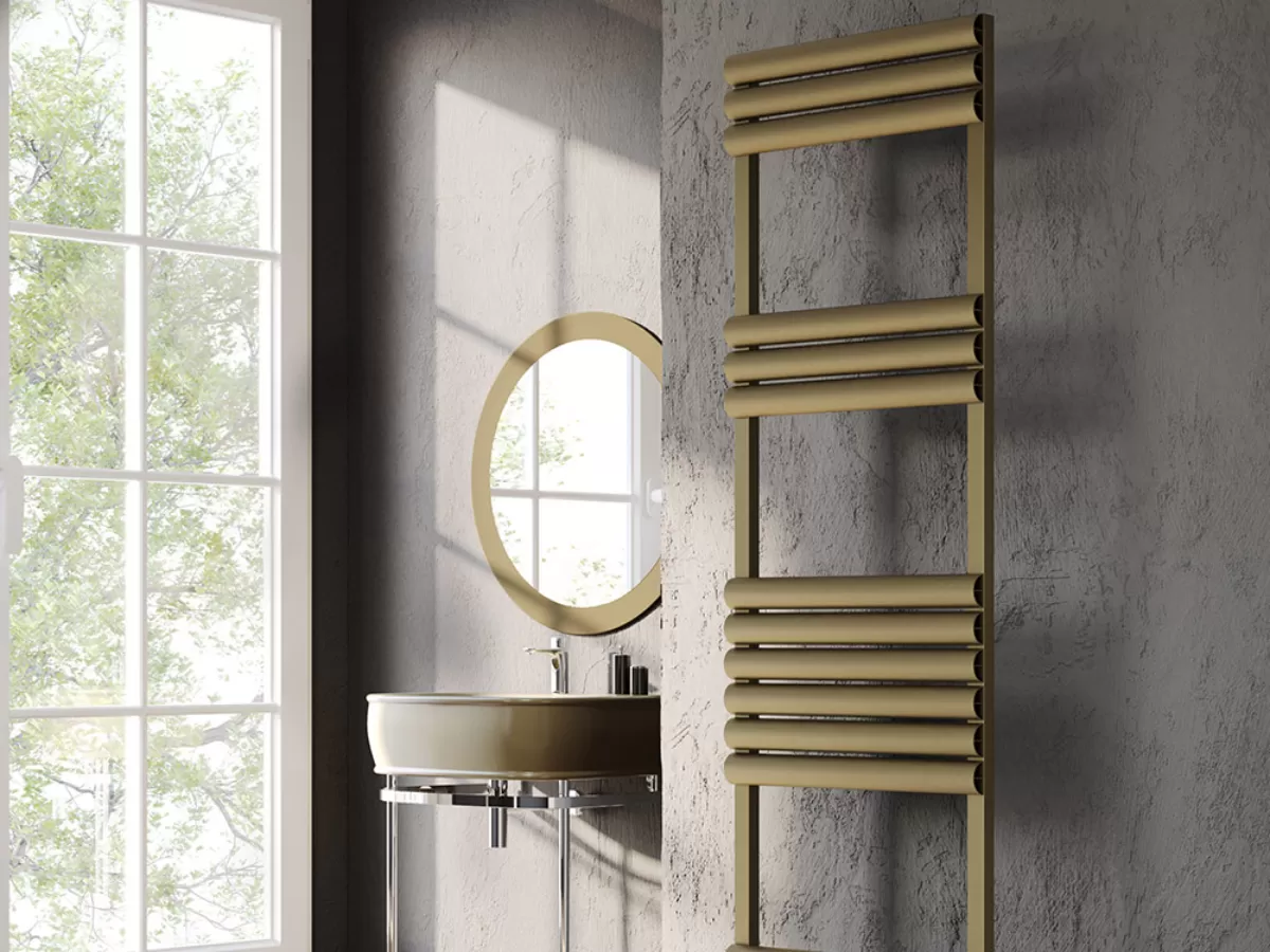 Uscător de prosoape decorativ LOJIMAX, colecția RUBY PLUS Lățime 300 mm. Înălțime 650 mm. negru mat